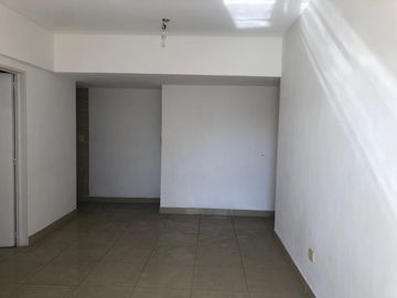 Dos ambientes casi a estrenar a pasos de Av.Rivadavia-Subte A- Balvanera