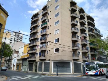 Dos ambientes casi a estrenar a pasos de Av.Rivadavia-Subte A- Balvanera