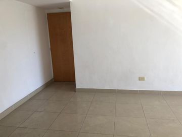 Dos ambientes casi a estrenar a pasos de Av.Rivadavia-Subte A- Balvanera