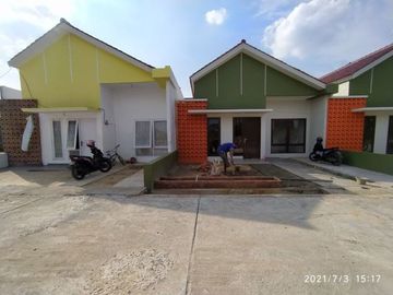 Rumah cluster Griya Resik di belakang kamus UIN