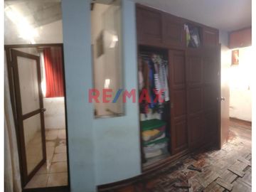 🌟 ¡OPORTUNIDAD ÚNICA EN TRUJILLO! 🌟

¡ATENCIÓN TRUJILLO! 🌟

¿Buscas una excelente oportunidad de inversión o el lugar ideal para tu familia o nego