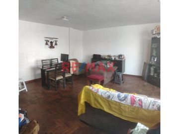 🌟 ¡OPORTUNIDAD ÚNICA EN TRUJILLO! 🌟

¡ATENCIÓN TRUJILLO! 🌟

¿Buscas una excelente oportunidad de inversión o el lugar ideal para tu familia o nego