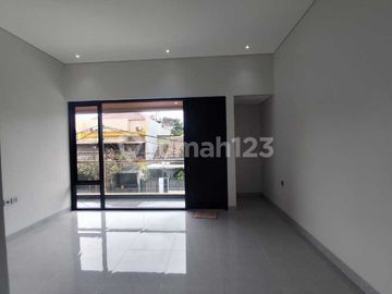 Dijual Rumah Brand New 2 Lantai di BSD Griya Loka Sektor 1.4 Ext.
