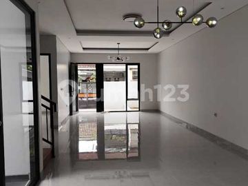 Dijual Rumah Brand New 2 Lantai di BSD Griya Loka Sektor 1.4 Ext.