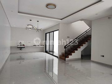 Dijual Rumah Brand New 2 Lantai di BSD Griya Loka Sektor 1.4 Ext.