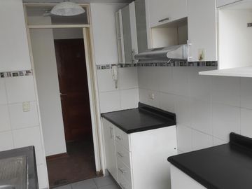 En venta departamento Ate