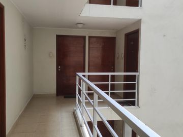 En venta departamento Ate