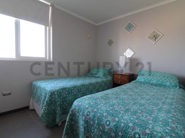 Se vende departamento en La Herradura