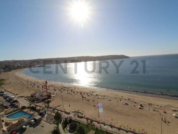 Se vende departamento en La Herradura