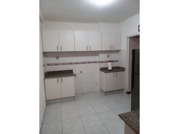 Vendo Amplia casa en Tumba Muerto * B-AB-262*