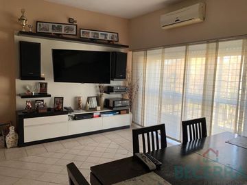 Casa PH en venta en Parque Johnston