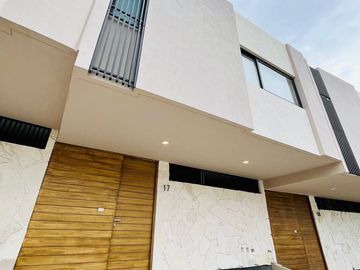 Casa Premium con Sala TV en Zibata