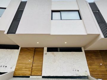 Casa Premium con Sala TV en Zibata