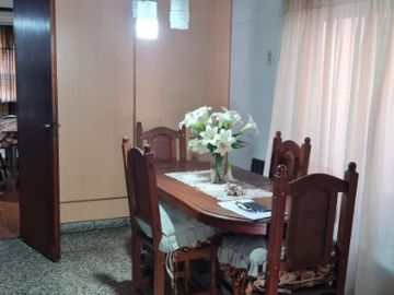 Casa en venta en Villa Luzuriaga