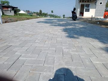 Rumah Sekaligus Investasi Murah Strategis di Mainroad Pakuhaji Ngamprah