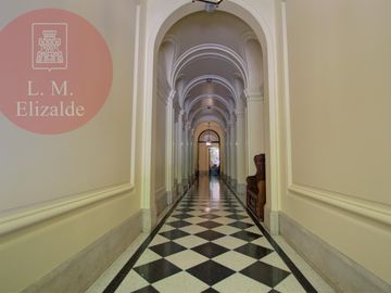 Suipacha y Arenales - Edificio Francés Divino - Excelente Categoría - Súper Luminoso