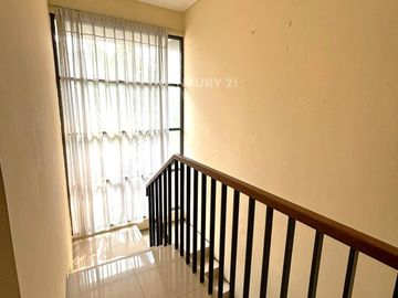 Dijual Rumah Cantik Siap Huni 7284