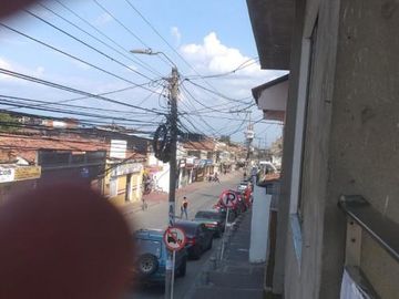 edificio en venta en bolívar. Cod V8064