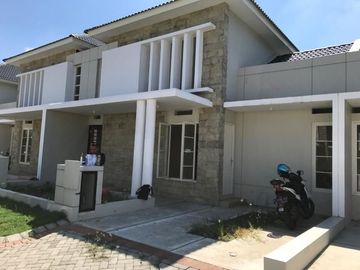 Dijual Rumah Baru 1.5 Lt Minimalis Valencia Spring Puri Surya Jaya Sidoarjo