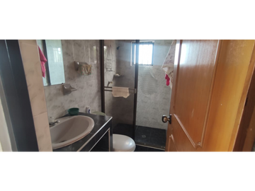 Venta de casa campestre de 1900 M2 en 729 mill en La Mesa Cund.