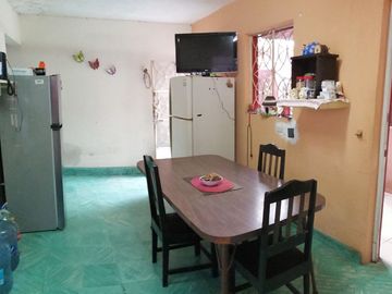 Casa de una planta con 4 Recámaras en el Barrio de San Cristóbal, Mérida Centro