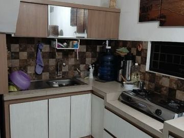 Rumah Siap Huni Terawat Medayu Selatan Dekat Rungkut, Gunung Anyar, MERR