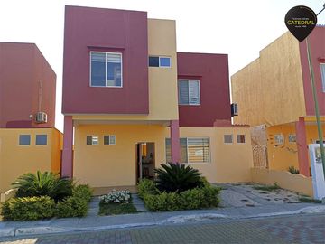 Casa de venta en Playas - Via a Data Posorja – código:20545