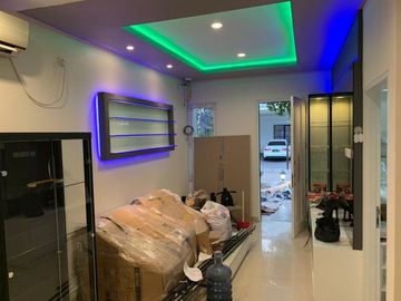 Rumah Puri Mansion 2 BR Semi Furnished