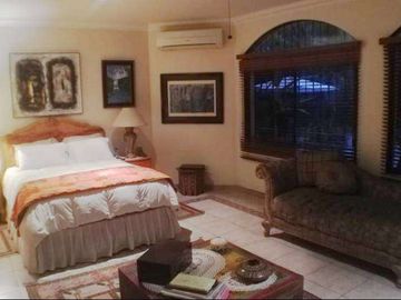 C167 - Venta Casa Mansión en Samborondón Primeros kilómetros 6 dormitorios - 1800 metros cuadrados