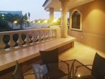 C167 - Venta Casa Mansión en Samborondón Primeros kilómetros 6 dormitorios - 1800 metros cuadrados