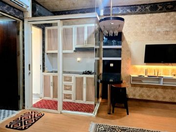 APARTEMEN GUNAWANGSA MANYAR FULL FURNISHED DOUBLE VIEW
