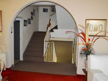 Venta- Córdoba 3060 - CASA 7 AMBIENTES