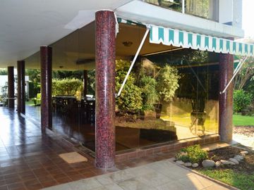 Venta- Córdoba 3060 - CASA 7 AMBIENTES