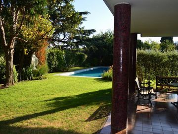 Venta- Córdoba 3060 - CASA 7 AMBIENTES