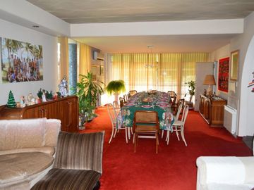 Venta- Córdoba 3060 - CASA 7 AMBIENTES