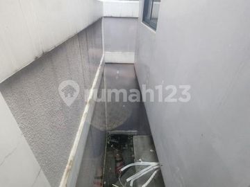 Rumah Baroni Gading Serpong Nyaman dan Strategis