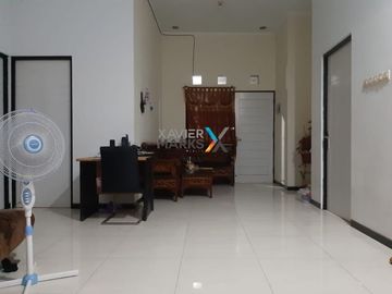 Rumah Hook Terawat Siap Huni Sukolilo Dian Regency