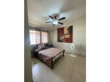 Se Vende Propiedad de 2 Plantas