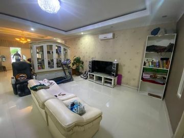 Dijual Rumah Megah Fully Furnished Dalam Benteng Kraton