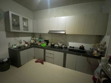 Dijual Rumah Megah Fully Furnished Dalam Benteng Kraton