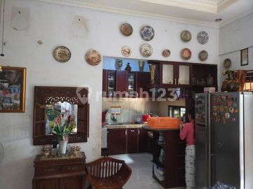 Rumah dengan Halaman yang Luas, Akses Pintu Tol Cibubur, Harga B. U Sampai Akhir Bulan Ini