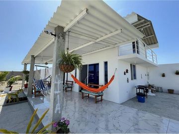 VENTA DE CASA RENTERA DE DOS  DEPARTAMENTOS DE ESTRENO, SAN PABLO (JLR)