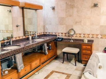 Bosques de las Lomas - Casa Venta
