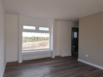 Nueva 200 m2 en 5154 de terreno 3D estar 3 baños. Piscina
