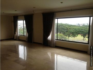 Oportunidad Única! Venta de Edificio Comercial en Ecuador, Guayaquil.