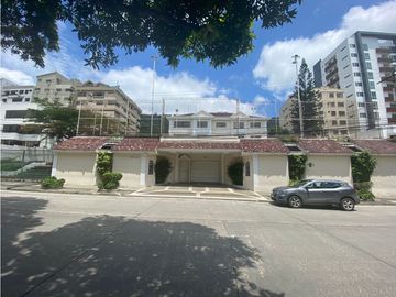 Oportunidad Única! Venta de Edificio Comercial en Ecuador, Guayaquil.