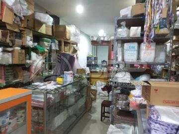 Ruko Istimewa pinggir jl dkt Ringroad Utara,dlm Ringroad UPN,Seturan