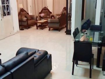 Di Jual Rumah Mewah Siap Huni Posisi HOEK 6 Kamar di Antapani Bandung