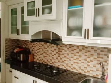 Di Jual Rumah Mewah Siap Huni Posisi HOEK 6 Kamar di Antapani Bandung