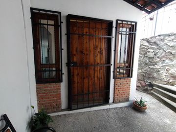 Casa en venta zona de Los Fuertes a un lado del WTC Puebla